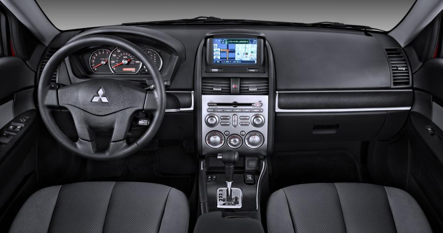  Mitsubishi Galant 2012 года  (фото 2 из 4)